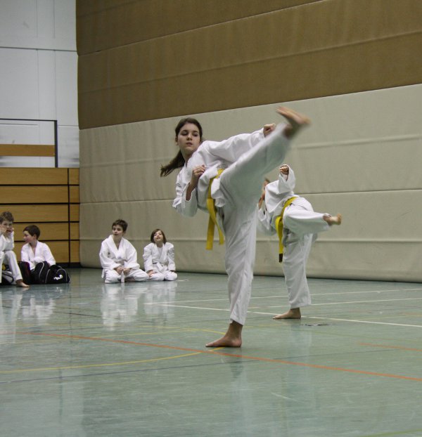 Gelb-Gurte bei der Grundschule