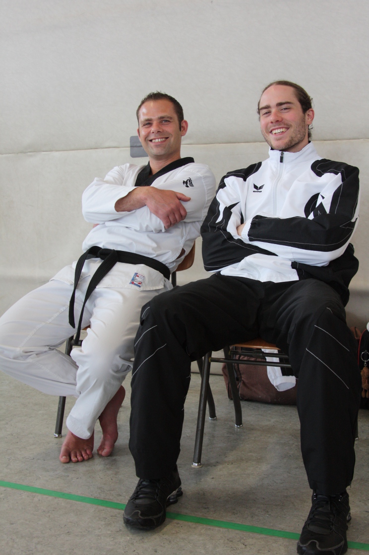 Das Team - die Prüfung ist geschafft! Das Team - die Prüfung ist geschafft!