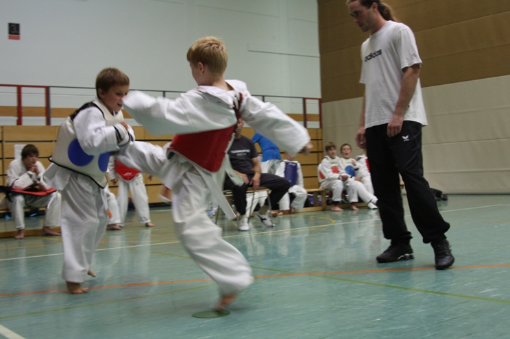 Kampf 102: Luca gegen Sebastian - Ergebnis 1 : 11