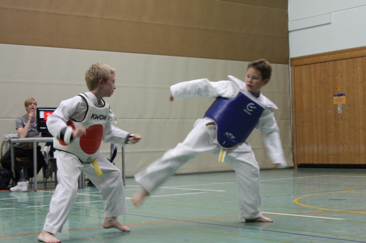 Kampf 207: Christian gegen Bernd - Ergebnis 2 : 6