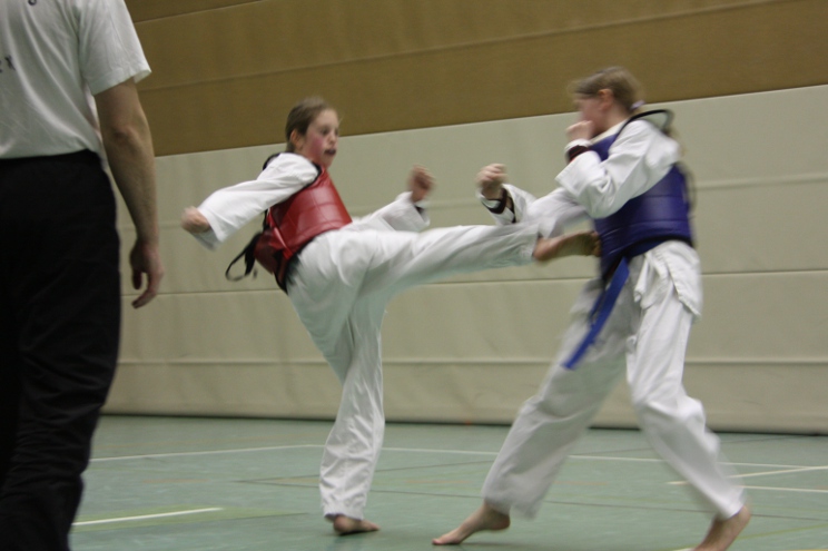 Elena gegen Celina Elena gegen Celina