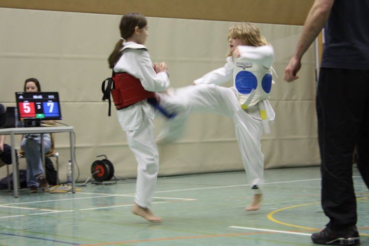 Lara gegen Yara Lara gegen Yara