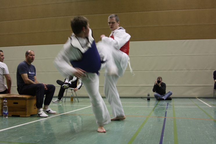 Thomas gegen Rouven Thomas gegen Rouven