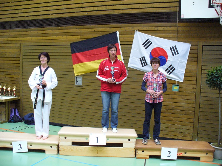 Britta auf dem Treppchen - 2. Platz