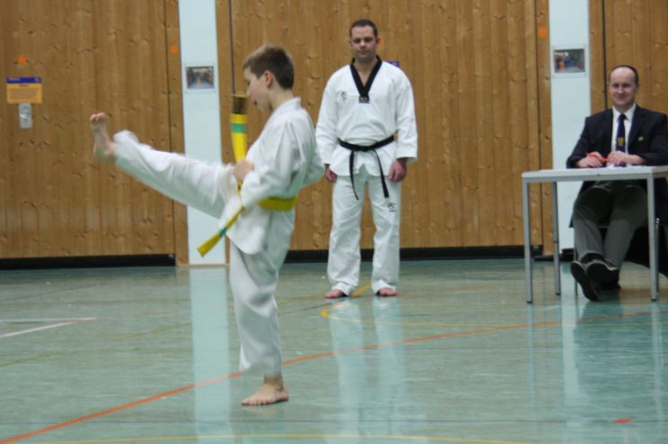 Luca läuft die Taegeuk I Jang