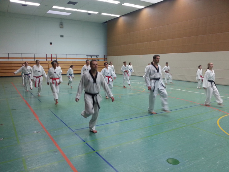 Cool-Down: alles lockern Cool-Down: alles lockern