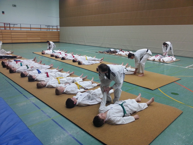 â€¦die Teilnehmer zu lockern.