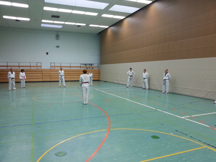 Es wurde ein Kreis gebildet â€¦